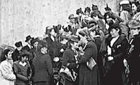 Otorgar el diploma de bachiller