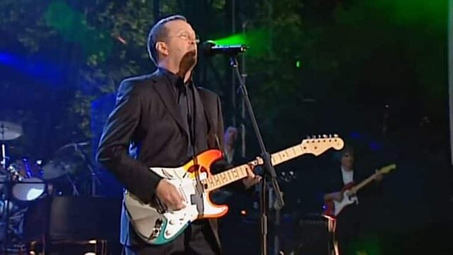 Eric Clapton Performs 'Layla"