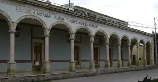 Escuelas normales Rurales