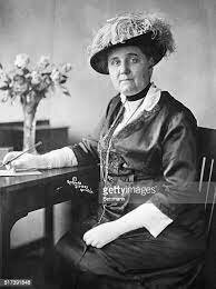 Nace Jane Addams