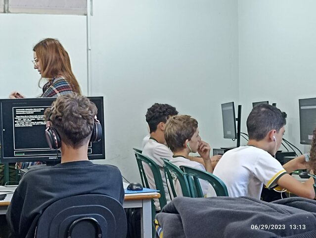 Acompanhando as profes.