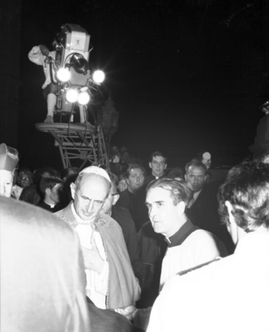Pope Paul VI Becomes the First Pope to Visit Australia