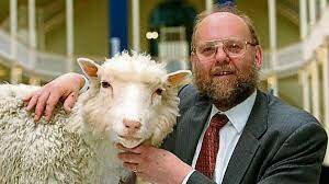 Clonación del primer mamífero