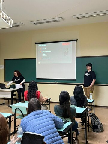 Apresentação no colóquio de práticas linguísticas