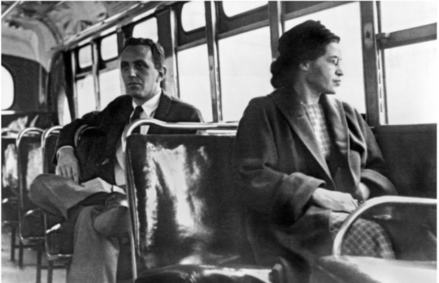 A women refused to let a white man take her seat in a bus
