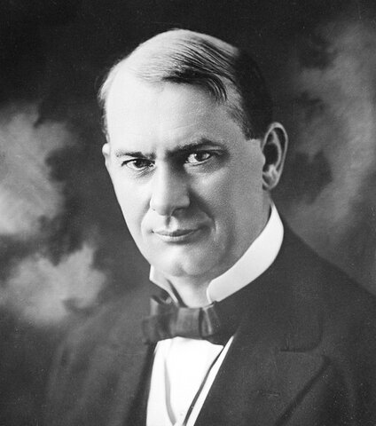 J. F. Rutherford es elegido presidente de la Sociedad