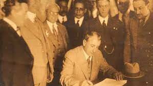 Renuncia del Presidente Jorge Ubico