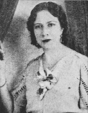 Primer mujer graduada de la Universidad de la Facultad de Ciencias Químicas y Farmacia