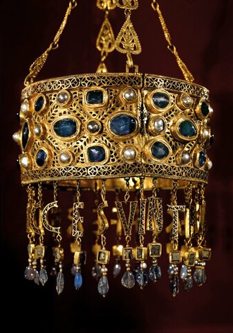 Invasiones germánicas. Los visigodos establecen un reino en la península ibérica.