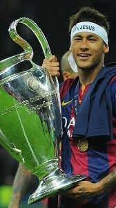 Futbol Club Barcelona conquista a sua quinta Liga dos Campeões da UEFA sobre a Juventus Football Club no Estádio Olímpico de Berlim.