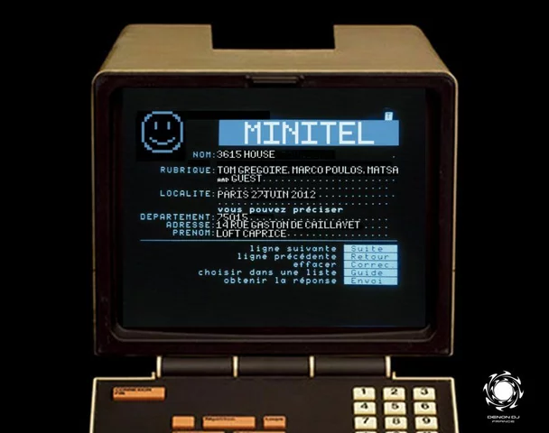 Principios de la década los franceses lanzaron el proyecto Minitel
