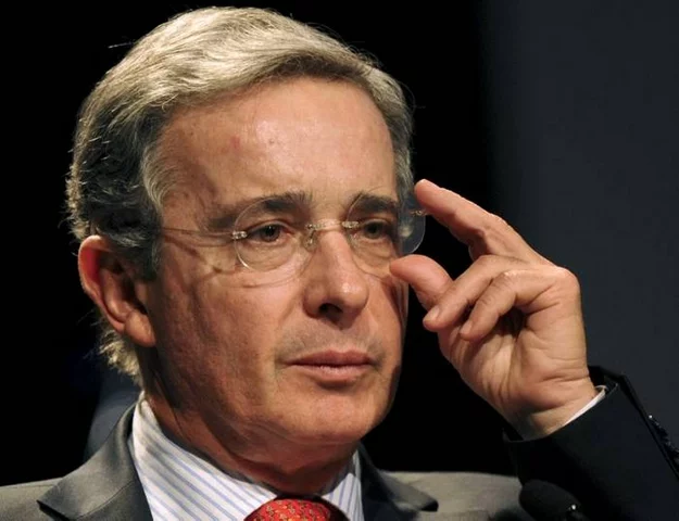 Presidencia Álvaro Uribe.
