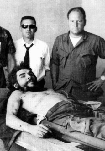 El Che ordena la guerrilla en Bolivia, es asesinado por la CIA
