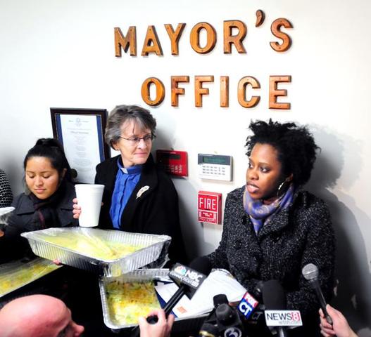 Group delivers 400 tacos to East Haven Town Hall to protest Maturo's comments