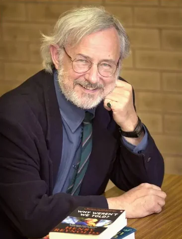 Stephen Kemmis: Contribuciones a la educación y la investigación curricular.