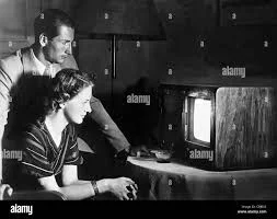 PUBLICIDAD POR TELEVISIÒN