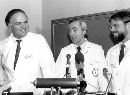 The first gene terapy to treat disease occured in 1990