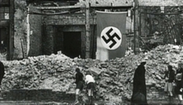 Groot-Brittanië start bombardement in Berlijn