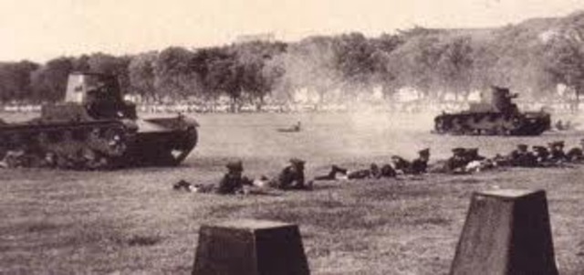 Japan seizes French Indo-China