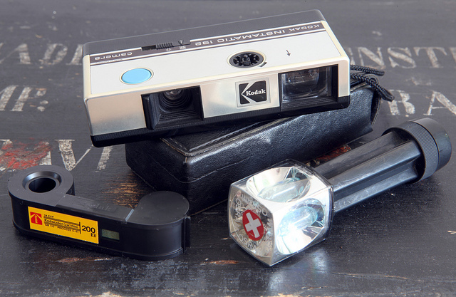 Instamatic 192, modelo más compacto que también tenía flash.