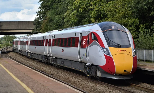 Azuma train