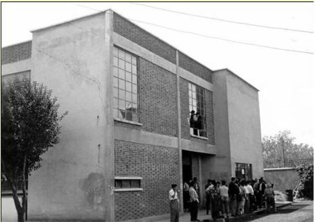 Fundación de la  ESIQUIE