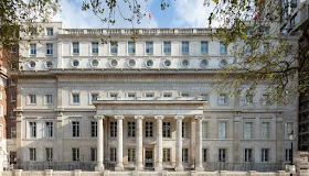 Royal College of Surgeons (first medical school) founded