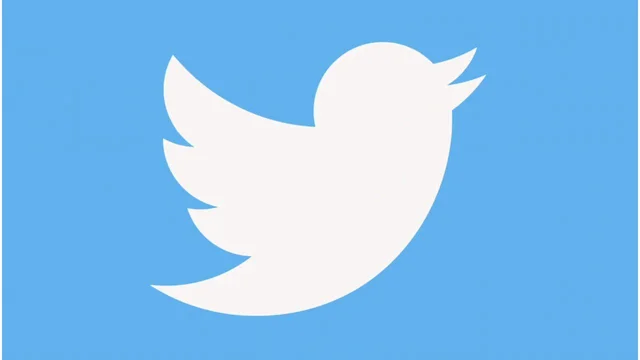 Lanzamiento de Twitter.