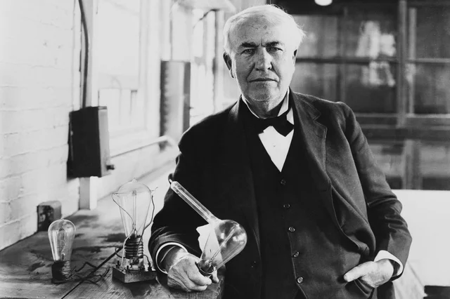 Thomas Edison demonstrates the first practical incandescent light bulb.