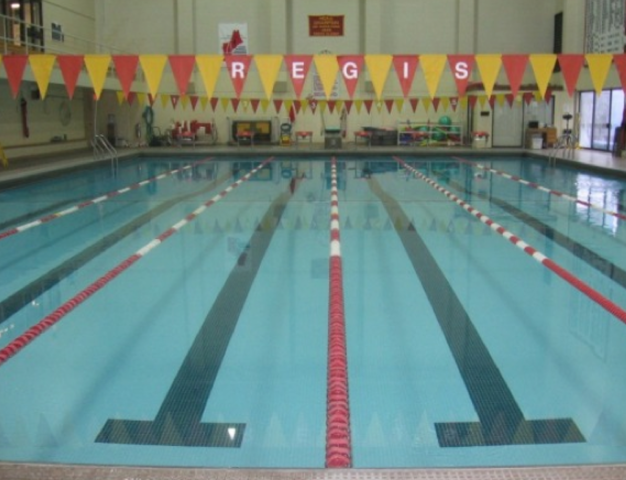 7:00 Yo nadé con mi equipo en la picina