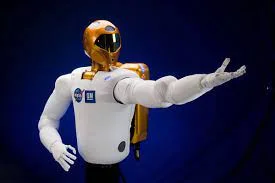 ROBOTS HUMANOIDES