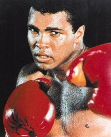 Muhammad Ali becomes World Heavyweight champion