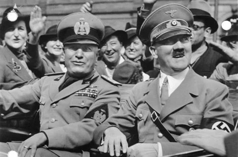 Crisis de la democracia y ascenso de los fascismos