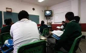 En México, aparece la Telesecundaria