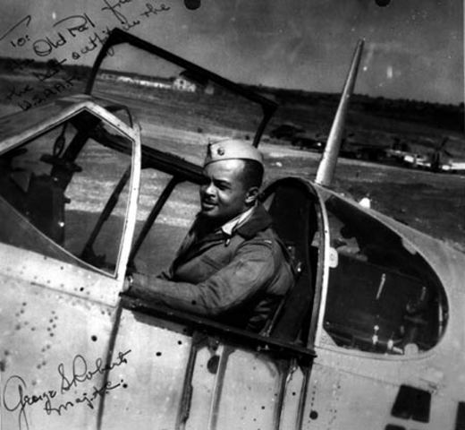 Roberts temporarily leads 332nd Fighter Group