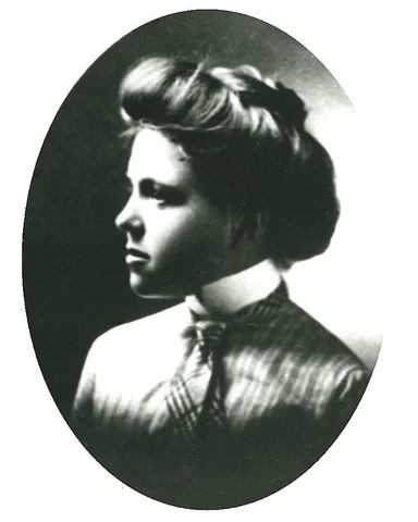 Irma Levasseur devient la première femme médecin au Québec