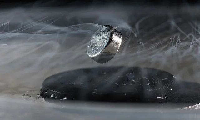 SUPERCONDUCTORES