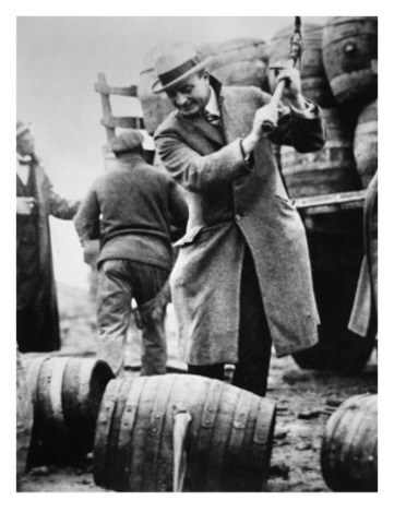 The US Senate passes the Volstead Act whichenforced the 18th amendment.