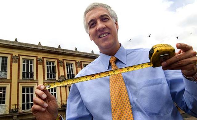 DIFICULTADES EN LA ALCALDIA DE LA CAPITAL