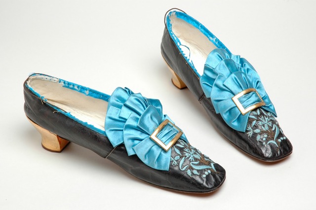 olden day blue shoes