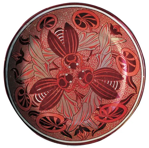 Plato de Abeja (Plato de escarabajo de brillo rojo)
