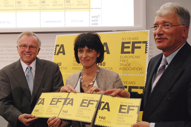 Danmark fik en handelsaftale med Storbritannien og Sverige, og tilsluttede sig EFTA med virkning fra 1960