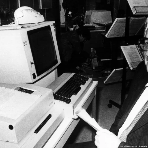 La caída de la maquina de escribir