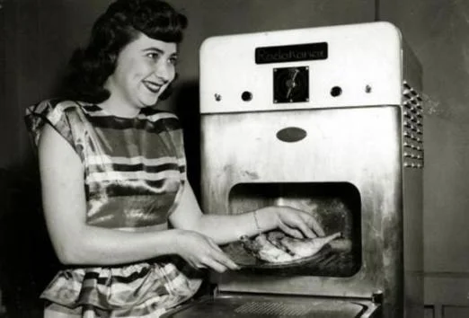 invención del horno de microondas