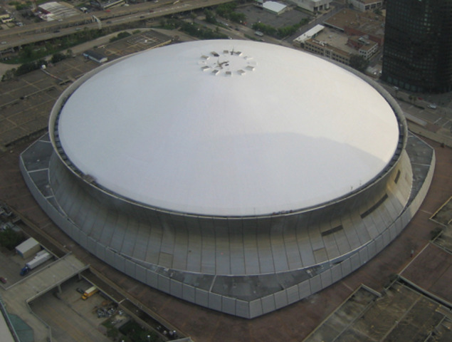 Saints play first game in the Super Dome.
