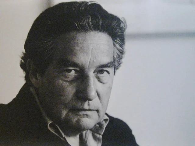 OCTAVIO PAZ (1914 - 1998) GANADOR DEL PREMIO NOBEL