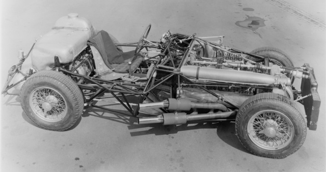 Electronic Fuel injection for cars invented