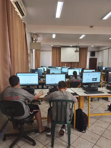 Semana nas escolas