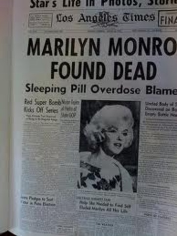 Marilyn Monroe dies