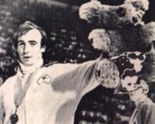 Mike Wenden wins his second gold medal